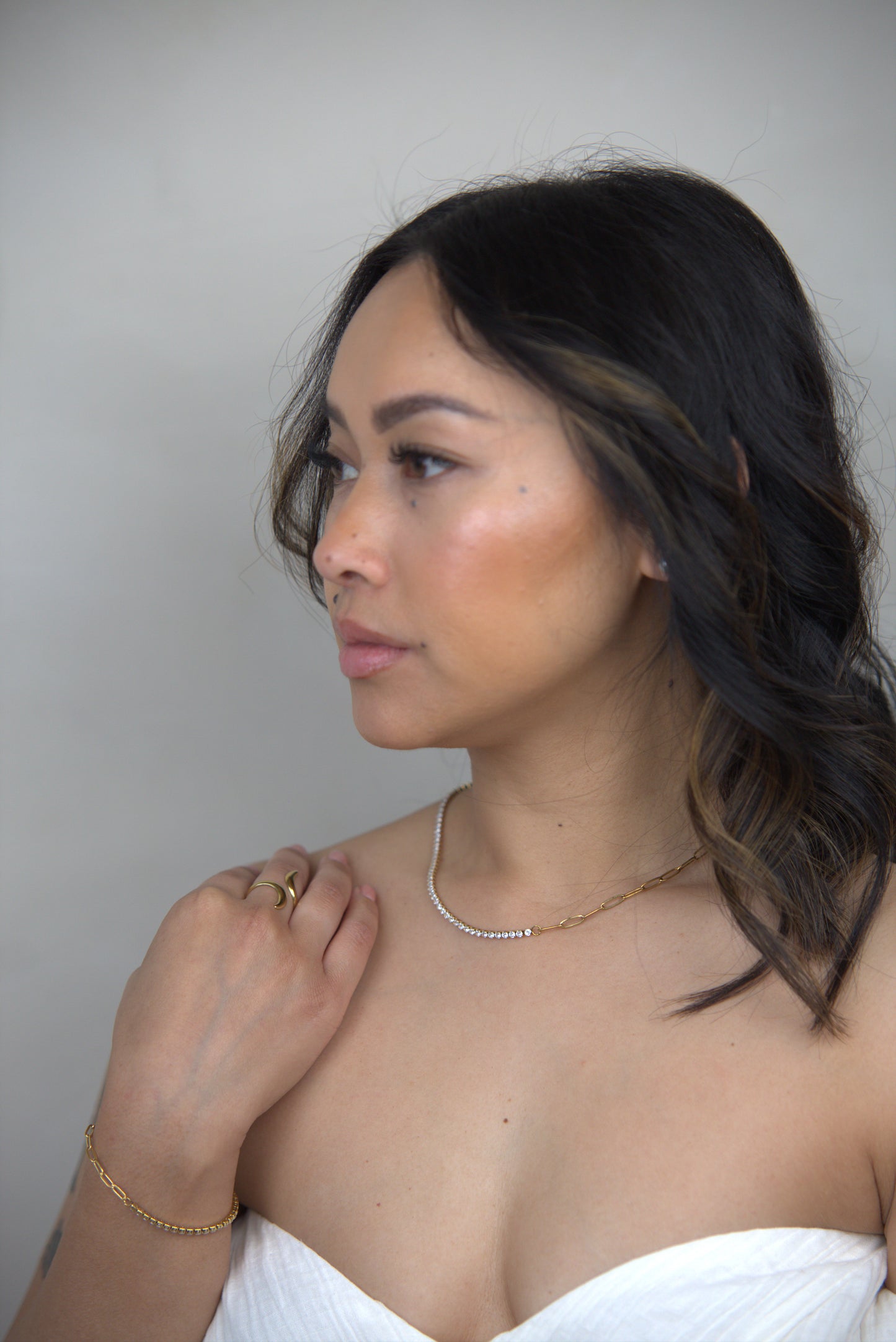 Divina Semi-Circle Zirconia necklace