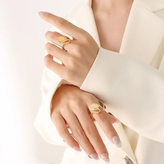 Freya Geometric Ring