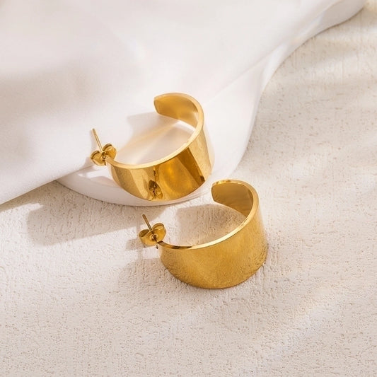 Garda Huggies earrings