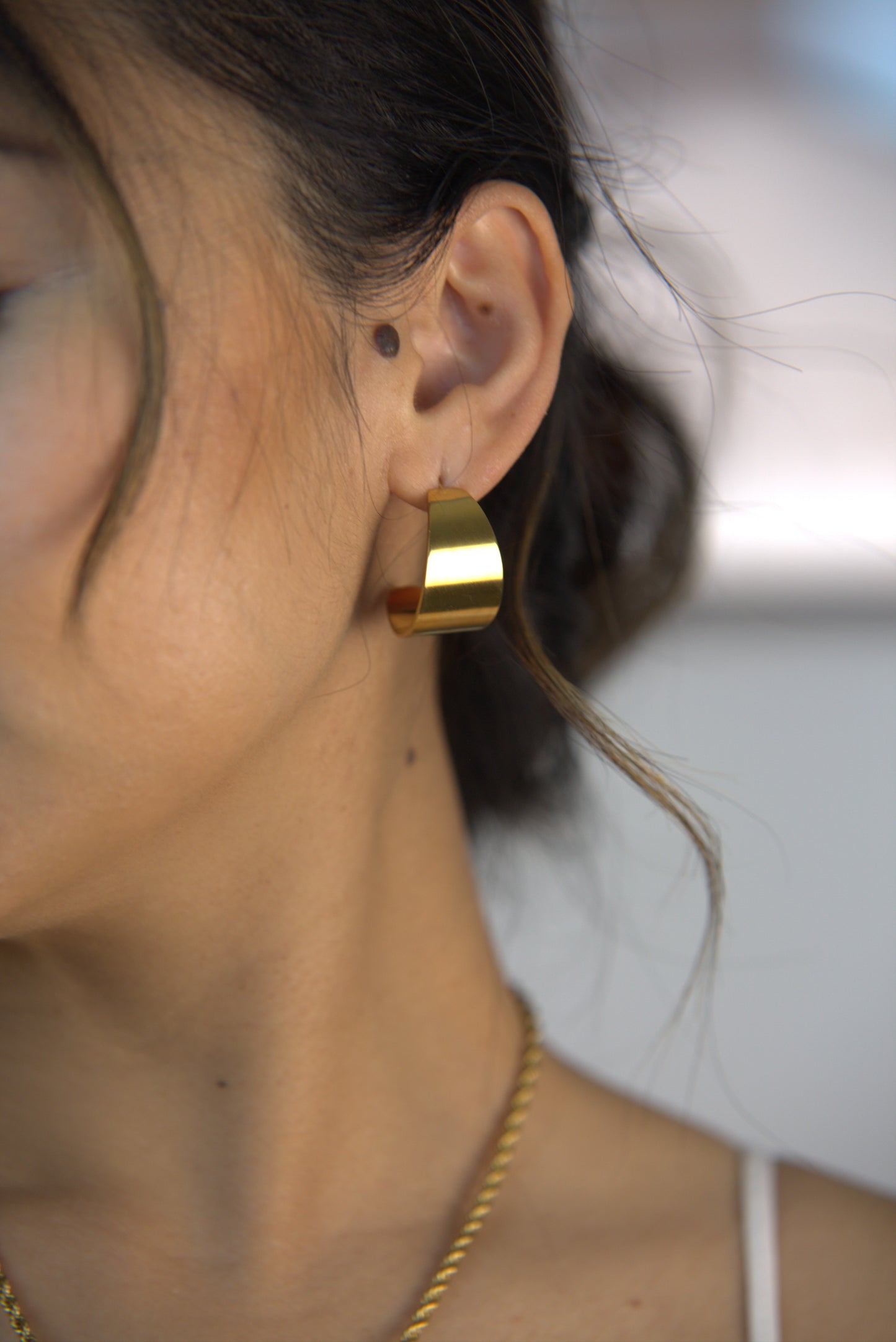 Garda Huggies earrings